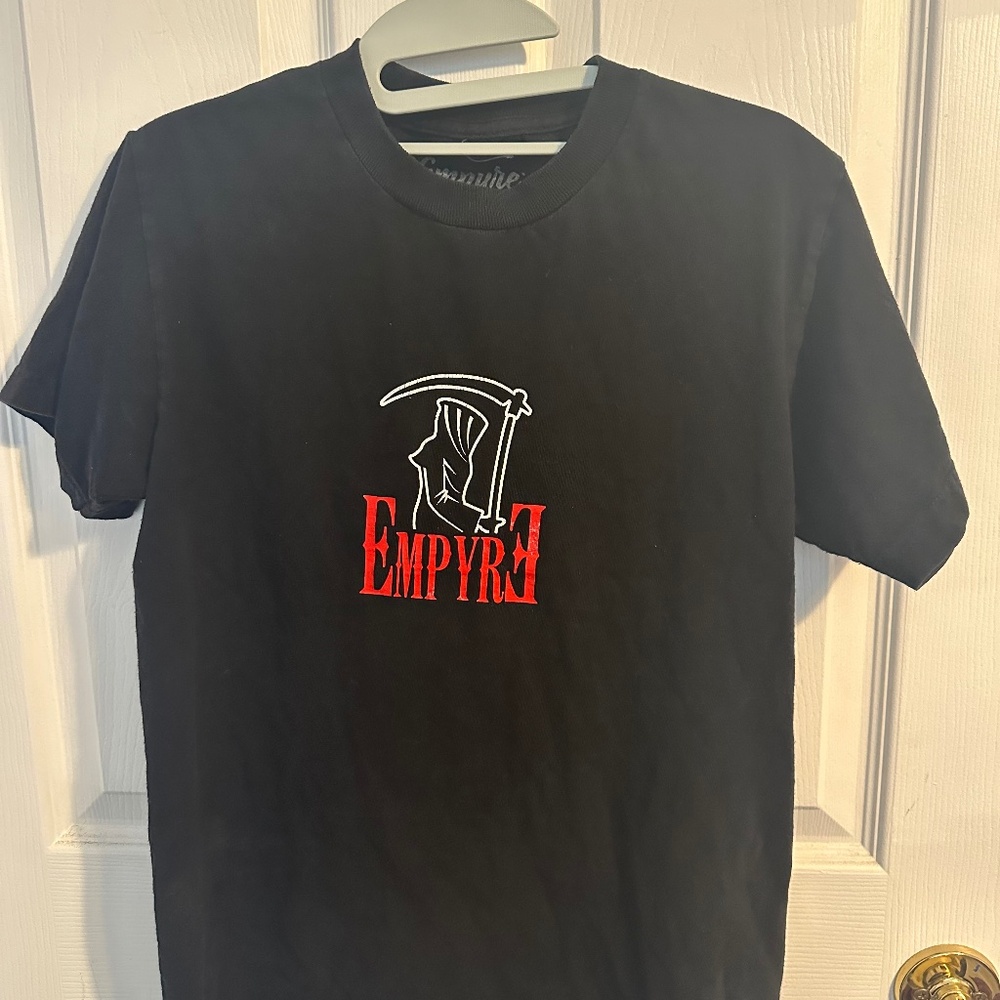 Empyre tee